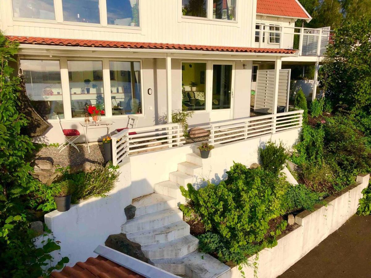 Lovely Studio Apartment Seaview & Private Sauna Lerum Exterior photo
